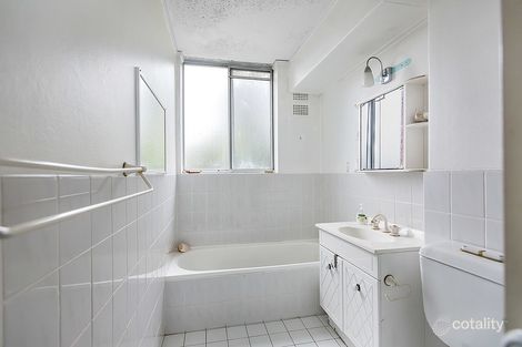 Property photo of 18/8 Bortfield Drive Chiswick NSW 2046
