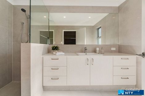 Property photo of 43 Hillside Crescent Maylands WA 6051