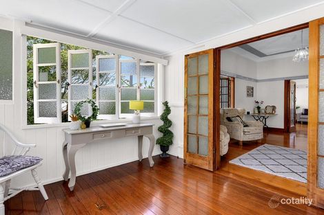 Property photo of 32 Hibiscus Avenue Ashgrove QLD 4060