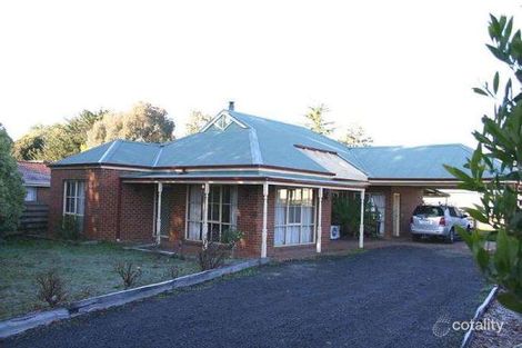 2a White Ave, Romsey, VIC 3434