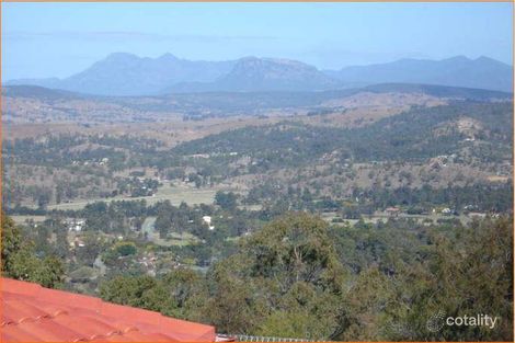 104-106 Brooks Dr, Kooralbyn, QLD 4285