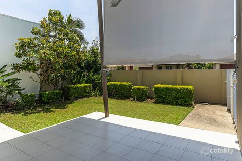 Property photo of 2253 Glengallon Way Hope Island QLD 4212