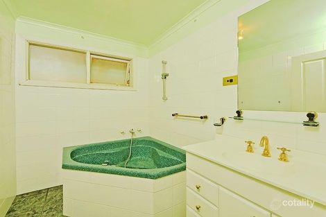 Property photo of 5 Sandra Street Kings Park VIC 3021