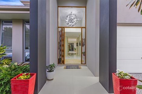 Property photo of 23 Pearl Beach Drive Helensvale QLD 4212