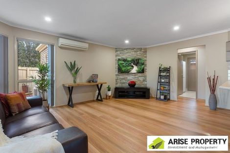 10 Poinciana Pl, Eight Mile Plains, QLD 4113