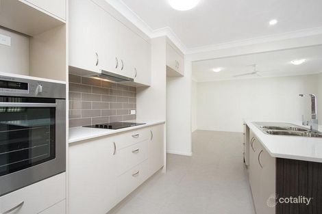 Property photo of 27 Hooper Street Birkdale QLD 4159