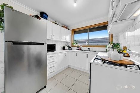Property photo of 17 Excelsior Drive Frankston North VIC 3200