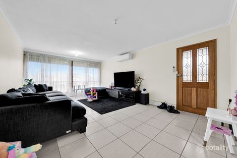 Property photo of 17 Excelsior Drive Frankston North VIC 3200