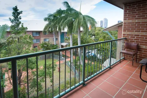49/45 Pohlman St, Southport, QLD 4215