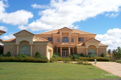 Property photo of 20 Saint Ives Drive Robina QLD 4226