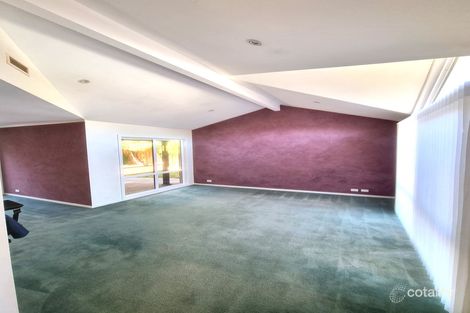 Property photo of 30 Koroneos Drive Werribee South VIC 3030