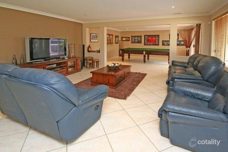 Property photo of 15 Border Close Elderslie NSW 2570