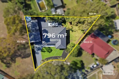 Property photo of 4 Anora Court Keilor Downs VIC 3038