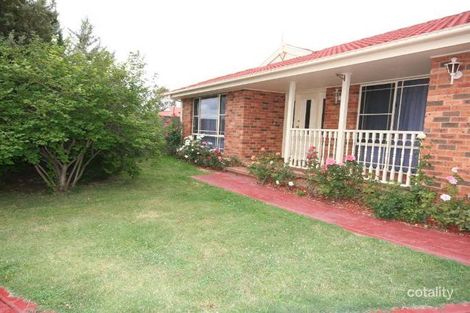 Property photo of 5 Firethorn Place Jerrabomberra NSW 2619