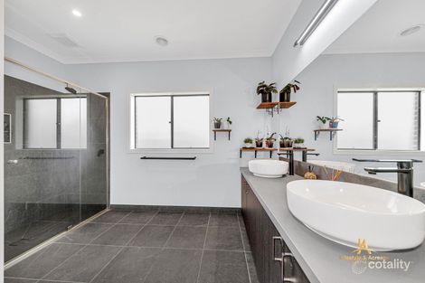 Property photo of 29 Peachtree Drive Drouin VIC 3818