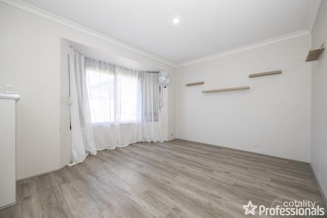 Property photo of 5 Newbold Place Jane Brook WA 6056