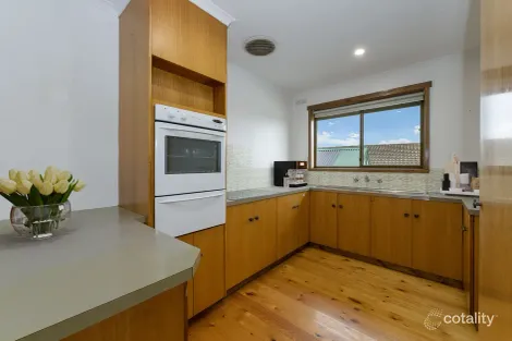 Property photo of 35 Clyde Crescent Warrnambool VIC 3280