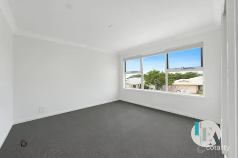 Property photo of 11 Kialoa Circuit Shell Cove NSW 2529