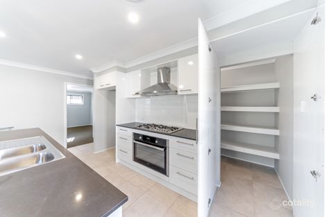 Property photo of 40 Windeyer Street Renwick NSW 2575