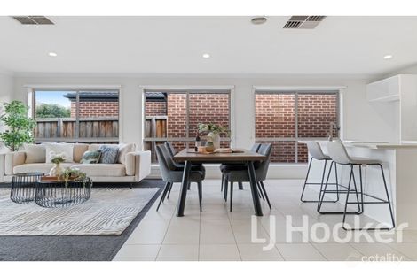 Property photo of 23 Thaine Way Doreen VIC 3754