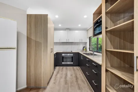 Property photo of 3 Skyros Place Emu Heights NSW 2750