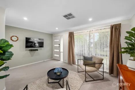 Property photo of 3 Skyros Place Emu Heights NSW 2750