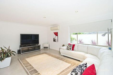 Property photo of 24 Robinia Grove Garden Suburb NSW 2289