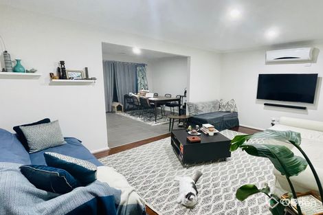 Property photo of 2/14 Horseshoe Circuit Truganina VIC 3029