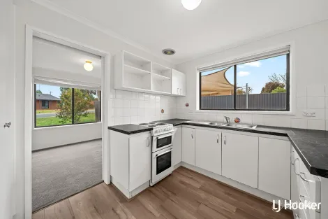 Property photo of 59 Herron Crescent Latham ACT 2615