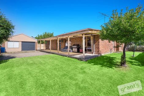 Property photo of 13 Hansen Court Narre Warren VIC 3805