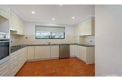 Property photo of 8 Sequoia Close Elanora QLD 4221