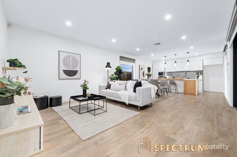 Property photo of 1/32 Springs Road Clarinda VIC 3169