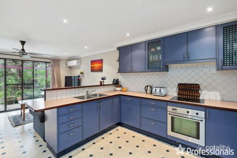 Property photo of 6 Boonooloo Court Kalamunda WA 6076