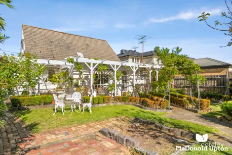 Property photo of 39 Houston Avenue Strathmore VIC 3041