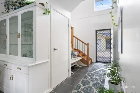 Property photo of 1/5 Pine Valley Drive Joyner QLD 4500