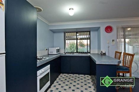 Property photo of 5 Frond Circuit Banksia Grove WA 6031