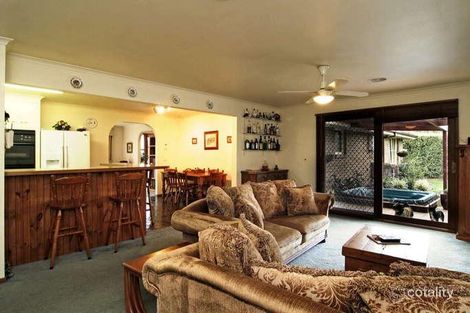 Property photo of 8 Fay Court Somerville VIC 3912