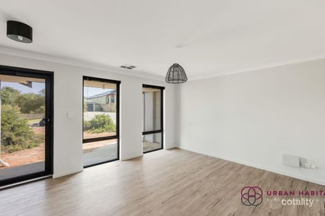 Property photo of 6 Featherstone Road Orelia WA 6167