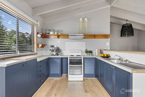 Property photo of 64 Wattle Street Fishermans Paradise NSW 2539