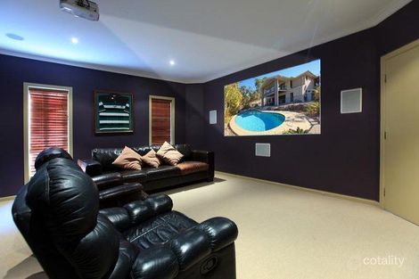 Property photo of 8 Olive Place Carindale QLD 4152