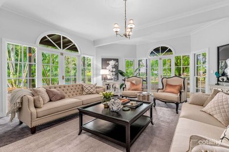 Property photo of 48 Instow Street Yeronga QLD 4104