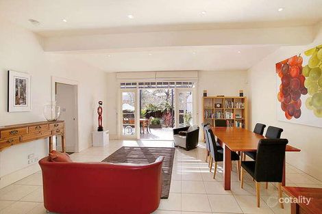 Property photo of 2 Walworth Avenue Caulfield North VIC 3161