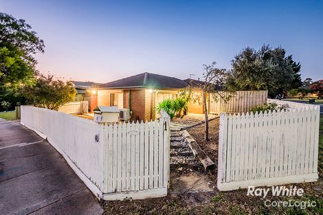 Property photo of 1 Walnut Court Cranbourne North VIC 3977