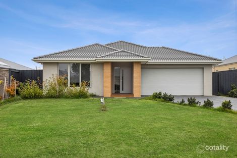 Property photo of 7 Eagle Ridge Gisborne VIC 3437