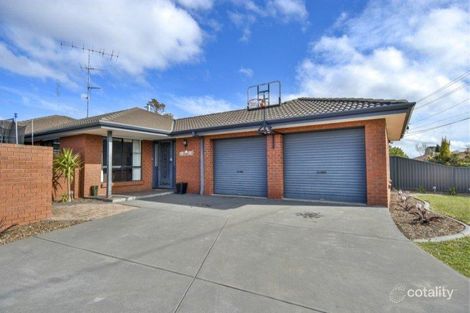 Property photo of 15 Langham Road Wendouree VIC 3355