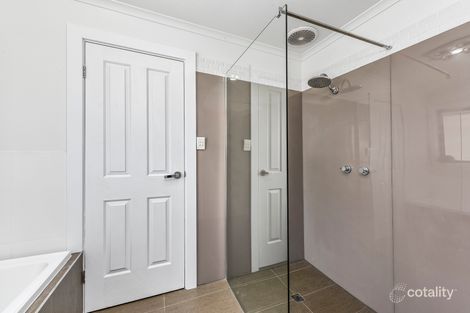 Property photo of 3 Kensen Court Mount Gambier SA 5290