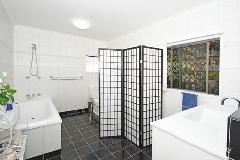 Property photo of 19 Bayview Terrace Pialba QLD 4655