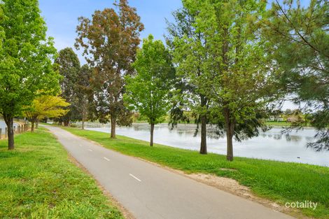 Property photo of 30 Strayleaf Crescent Gungahlin ACT 2912