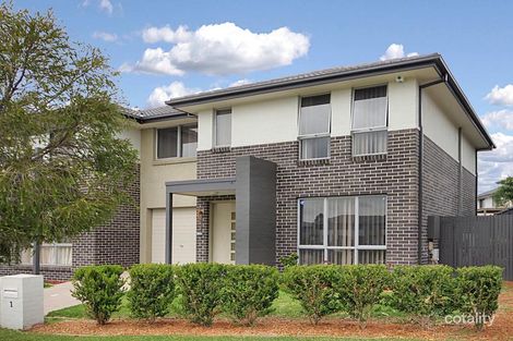Property photo of 1 Bellona Terrace Glenfield NSW 2167