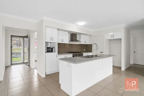 Property photo of 101-103 William Humphreys Drive Mundoolun QLD 4285